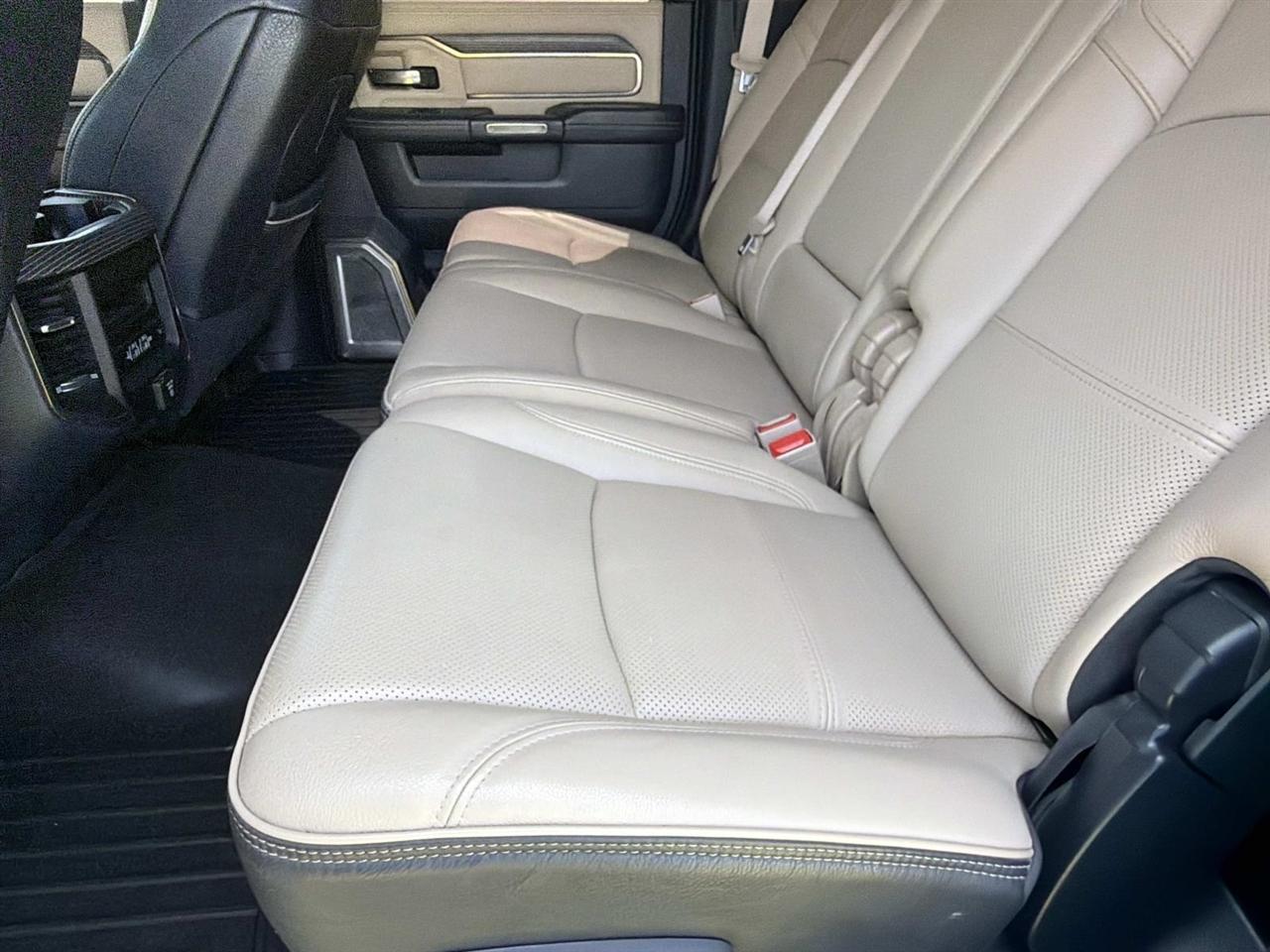 RAM 2500 Limited 4x4 Mega Cab 6'4" Box 2020