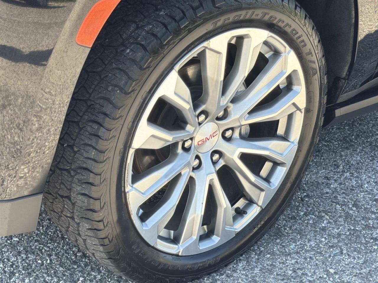 GMC Yukon 4WD 4dr Denali 2022