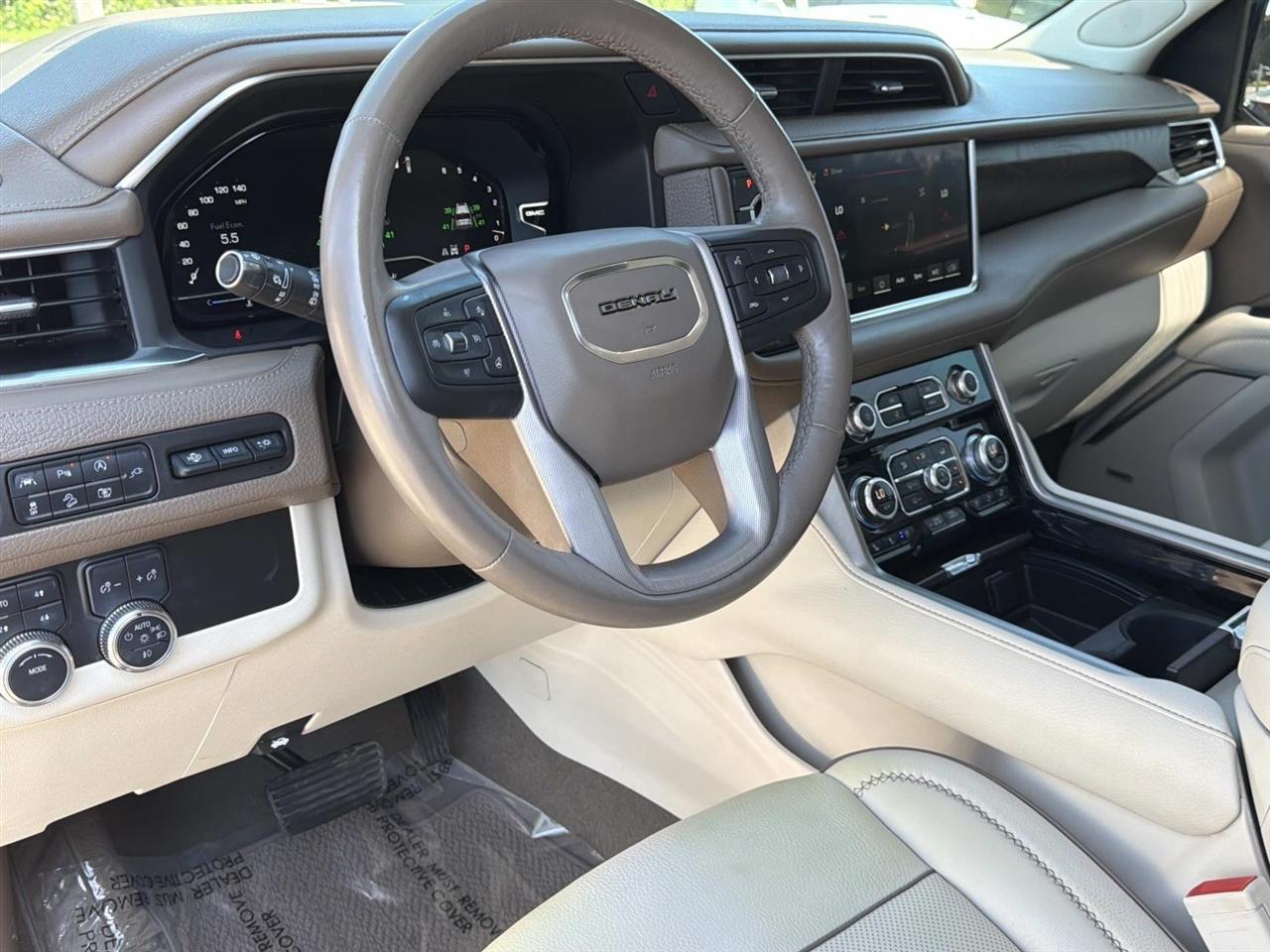 GMC Yukon 4WD 4dr Denali 2022