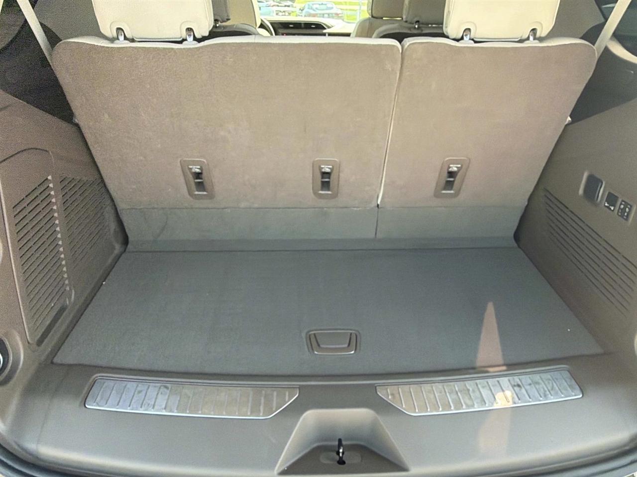 GMC Yukon 4WD 4dr Denali 2022