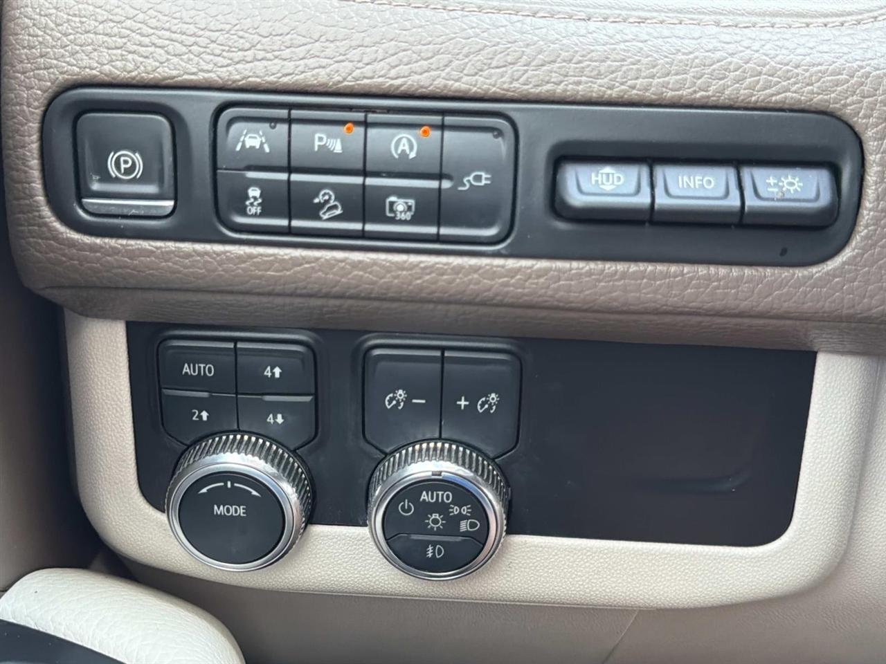 GMC Yukon 4WD 4dr Denali 2022