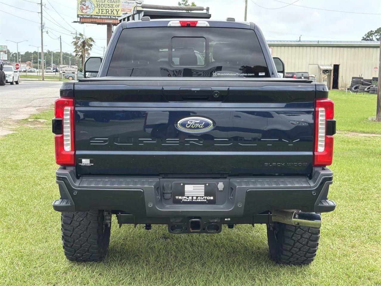Ford Super Duty F-250 SRW King Ranch 4WD Crew Cab 8' Box 2024