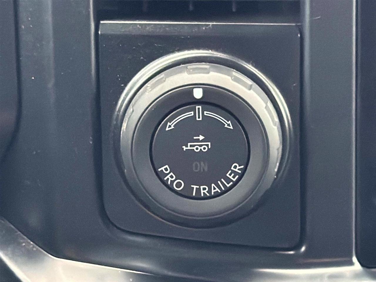 Ford Super Duty F-250 SRW King Ranch 4WD Crew Cab 8' Box 2024