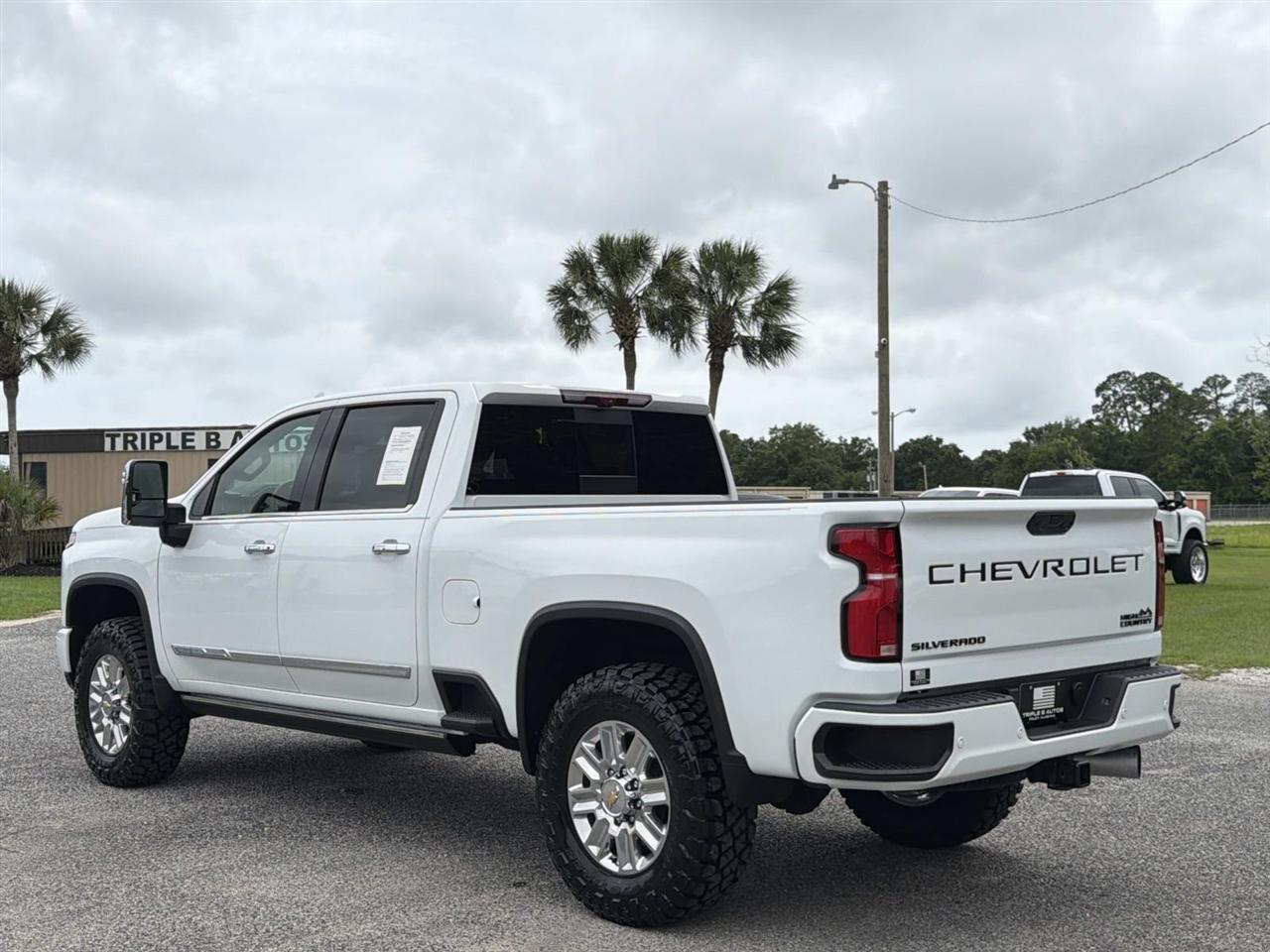 Chevrolet Silverado 2500HD 4WD Crew Cab 159" High Country 2024
