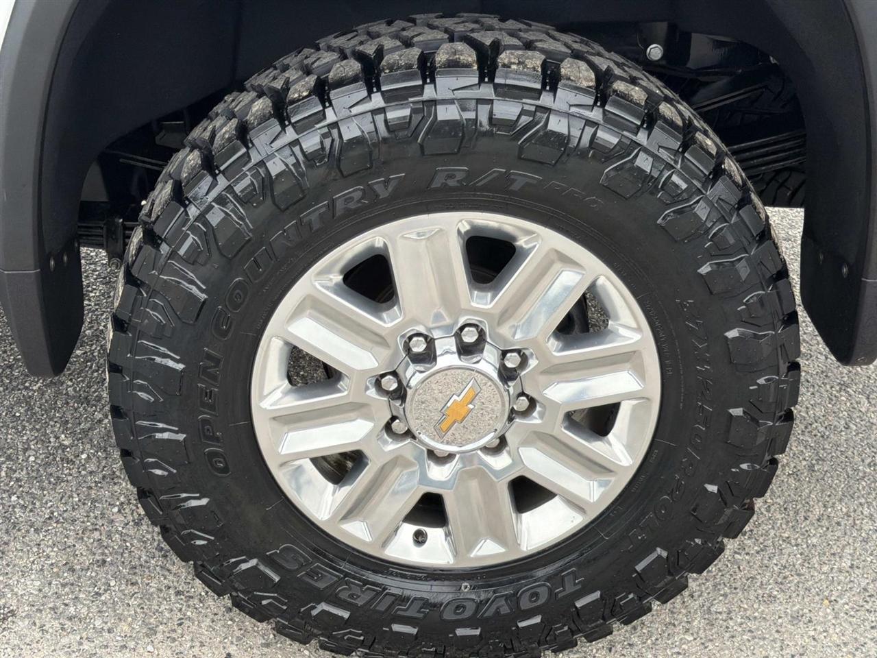 Chevrolet Silverado 2500HD 4WD Crew Cab 159" High Country 2024