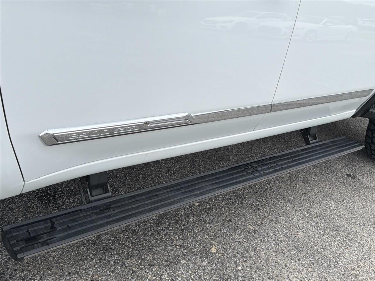 Chevrolet Silverado 2500HD 4WD Crew Cab 159" High Country 2024