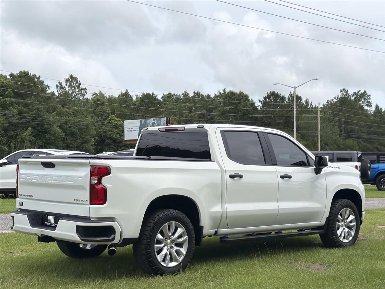 Chevrolet Silverado 1500 2WD Crew Cab 147" Custom 2020
