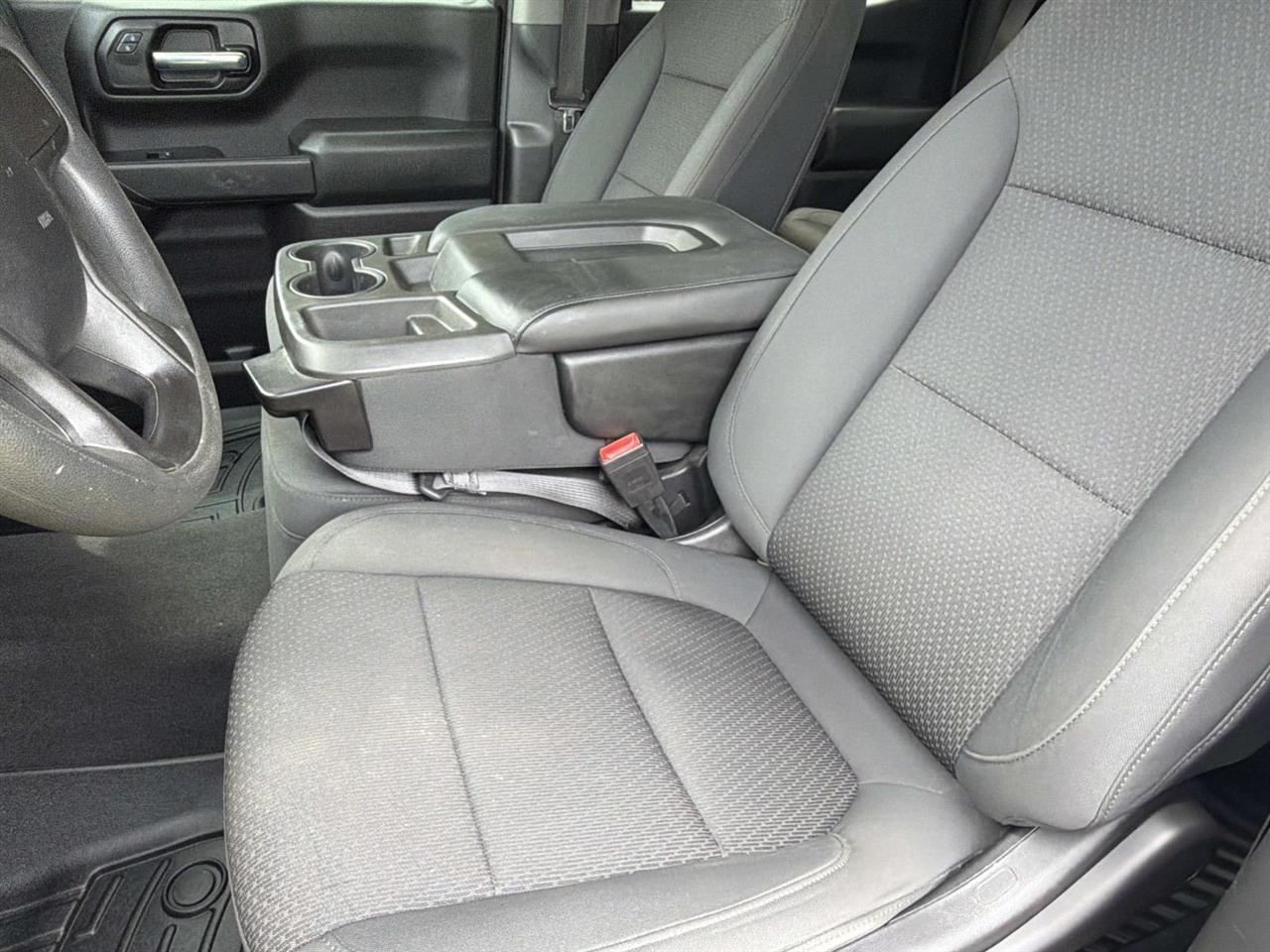 Chevrolet Silverado 1500 2WD Crew Cab 147" Custom 2020