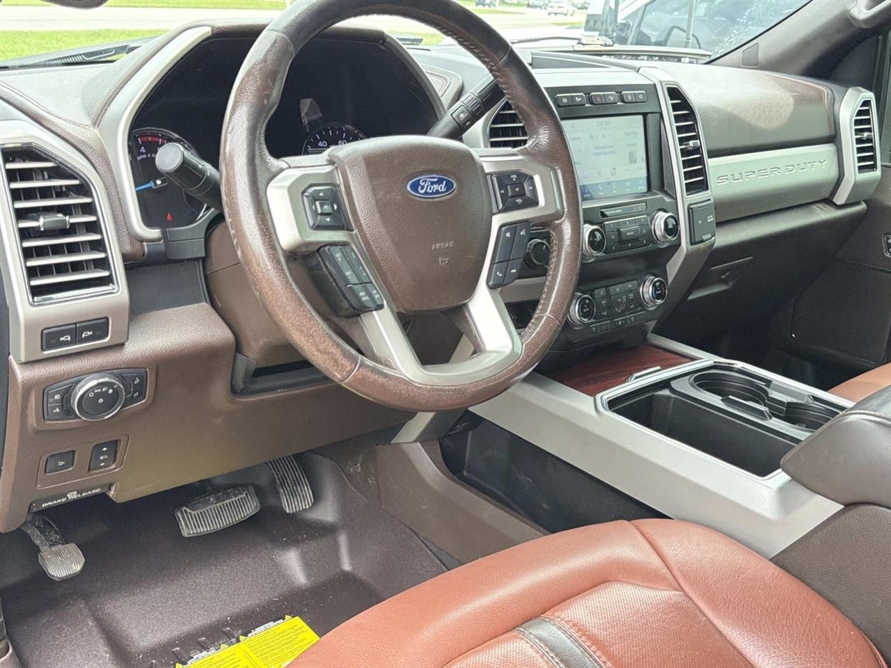 Ford Super Duty F-250 SRW King Ranch 4WD Crew Cab 8' Box 2020