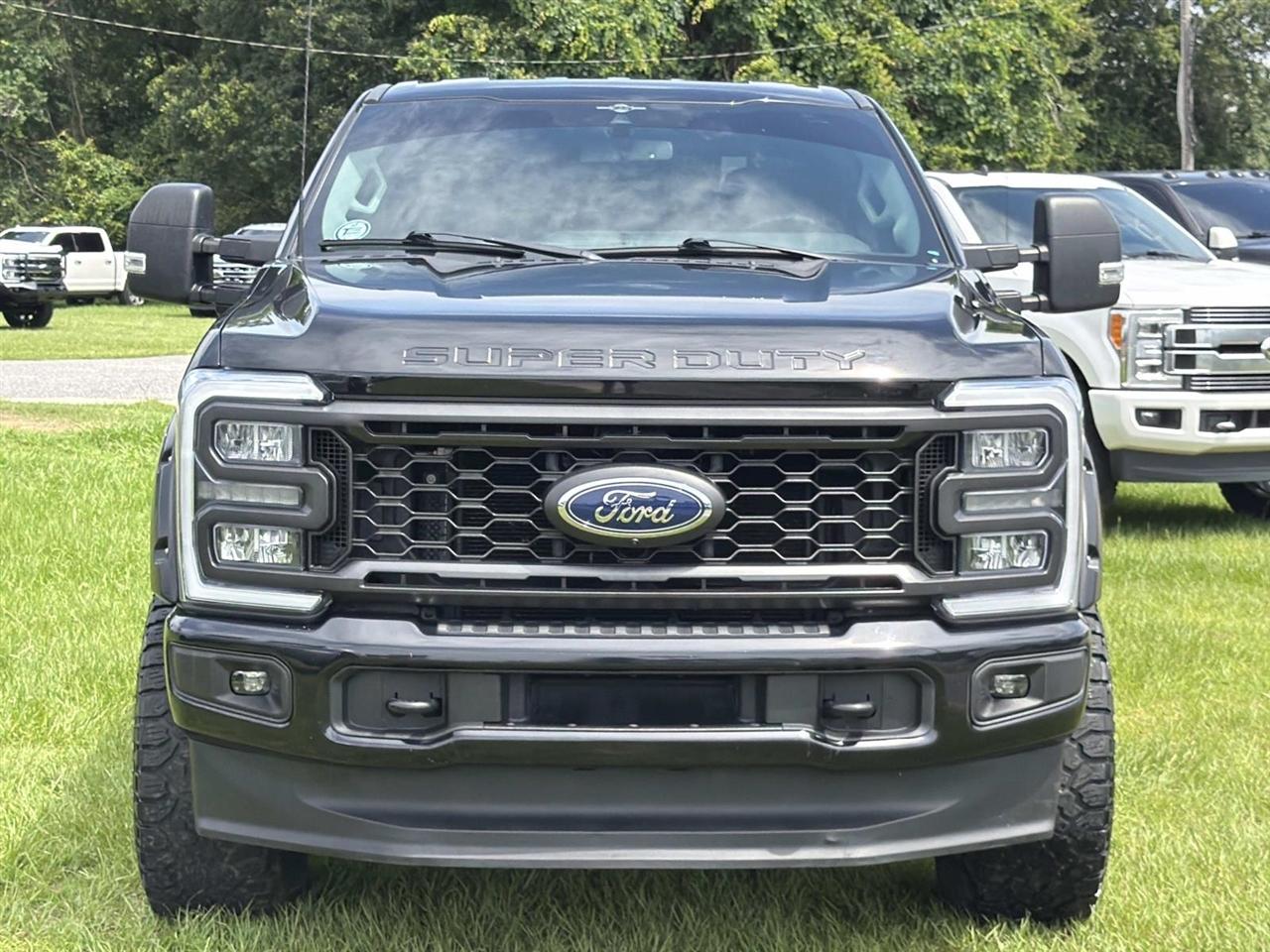 Ford Super Duty F-250 SRW King Ranch 4WD Crew Cab 8' Box 2023