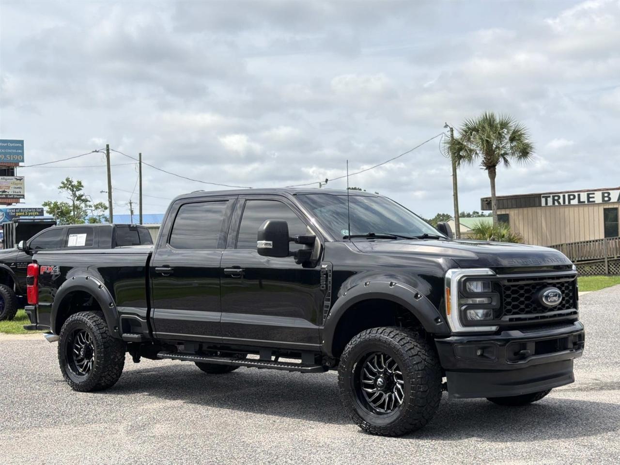 Ford Super Duty F-250 SRW King Ranch 4WD Crew Cab 8' Box 2023