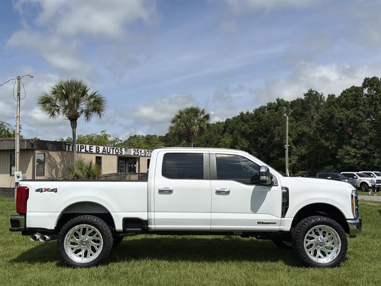 Ford Super Duty F-250 SRW King Ranch 4WD Crew Cab 8' Box 2025