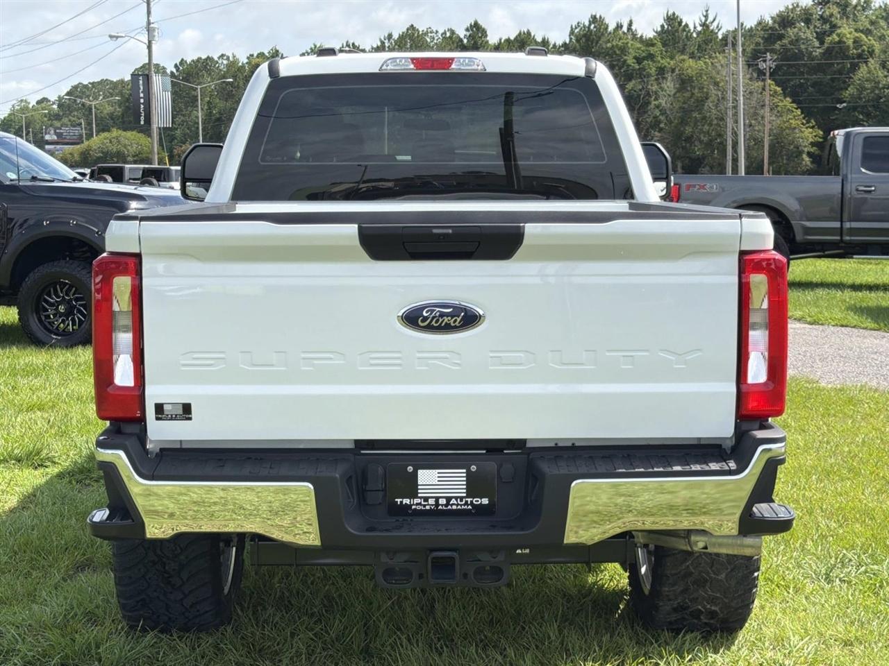 Ford Super Duty F-250 SRW King Ranch 4WD Crew Cab 8' Box 2025