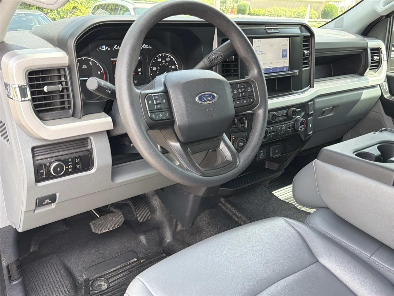 Ford Super Duty F-250 SRW King Ranch 4WD Crew Cab 8' Box 2025