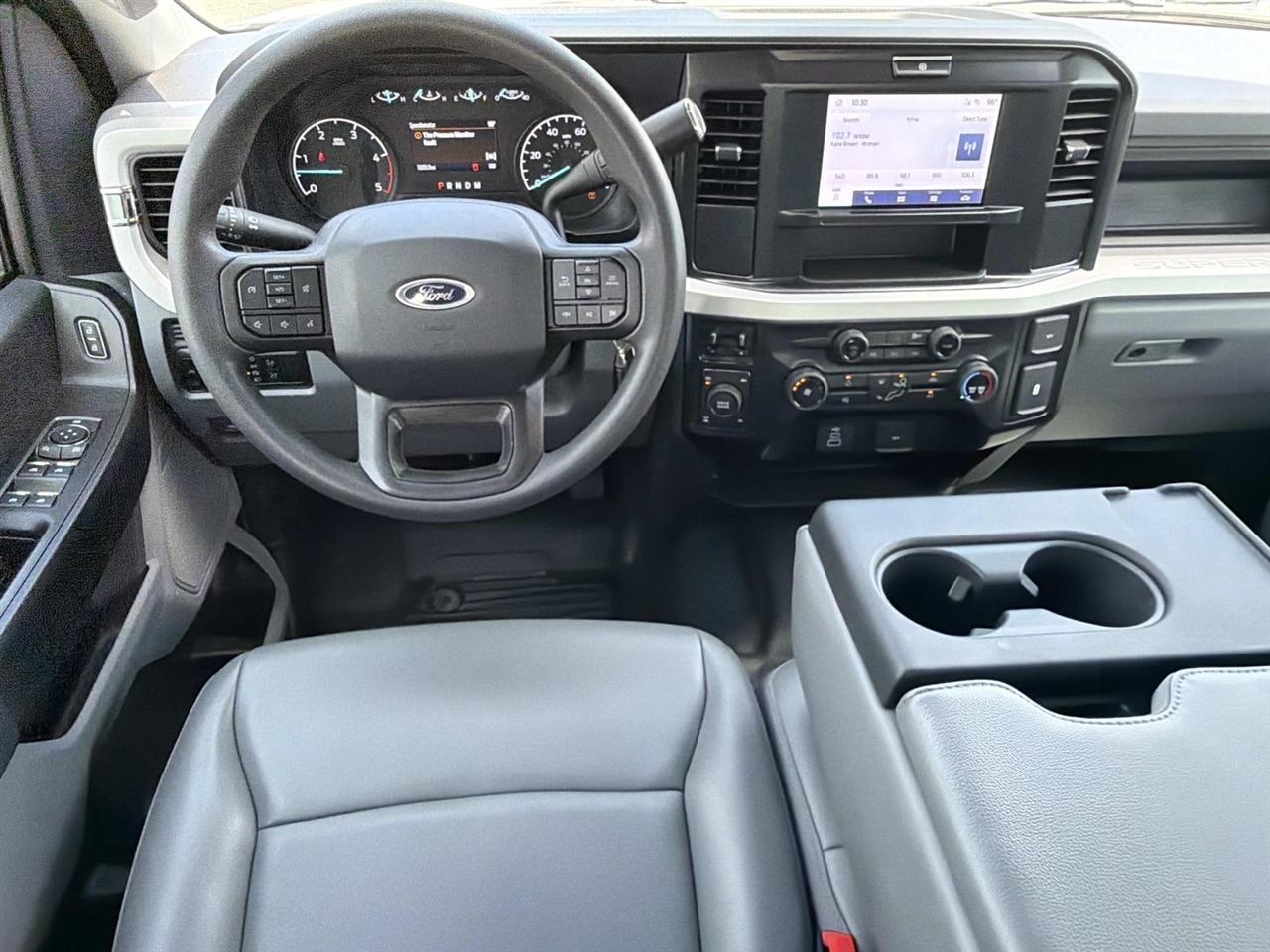 Ford Super Duty F-250 SRW King Ranch 4WD Crew Cab 8' Box 2025