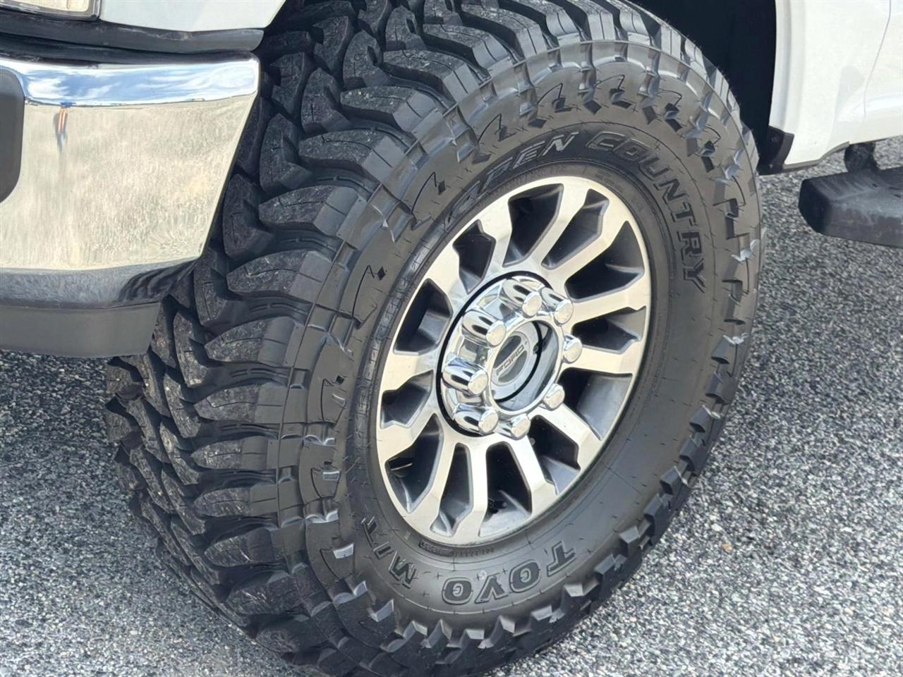 Ford Super Duty F-250 SRW King Ranch 4WD Crew Cab 8' Box 2022