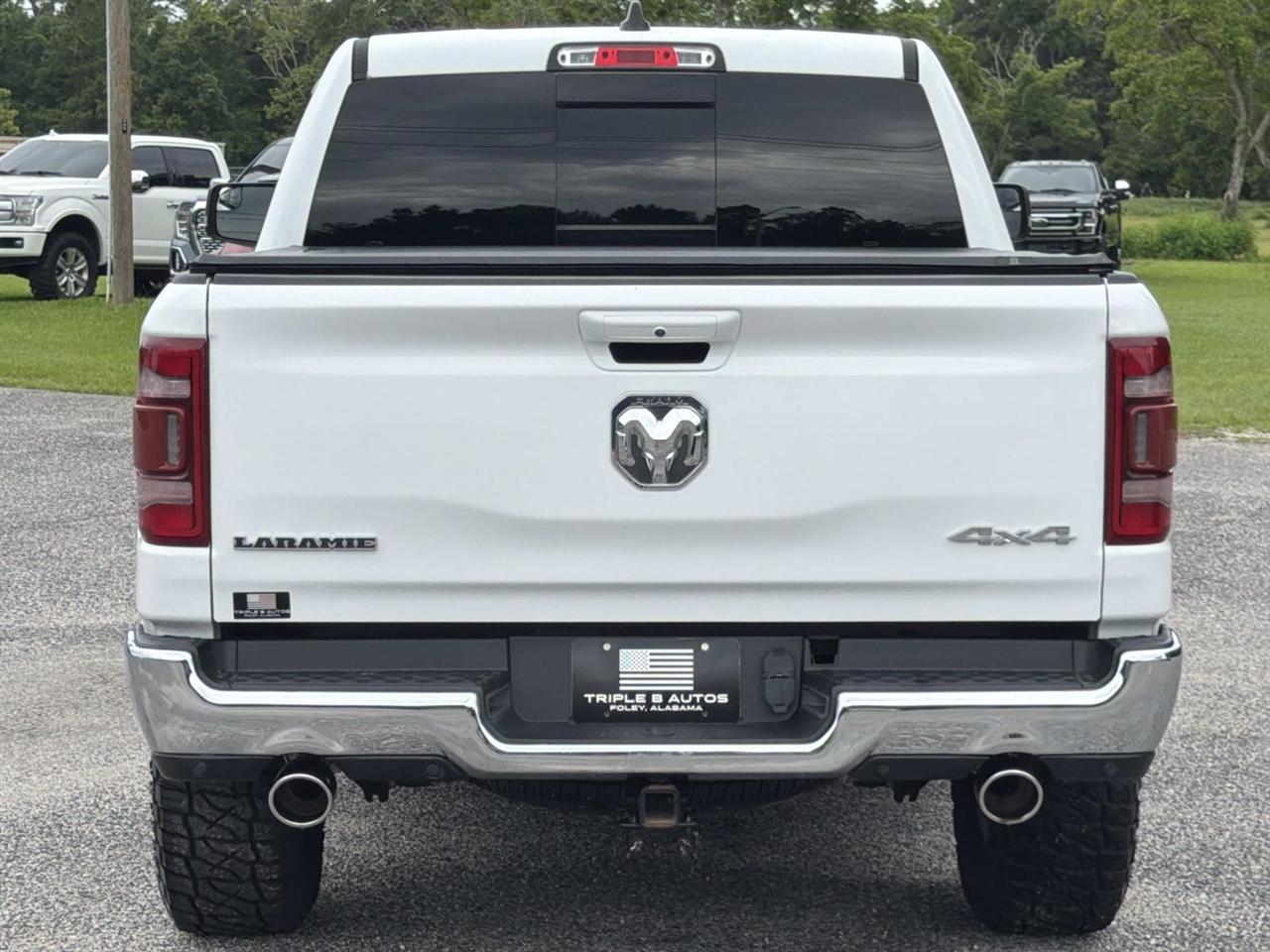 RAM 1500 Laramie 4x4 Crew Cab 5'7" Box 2023