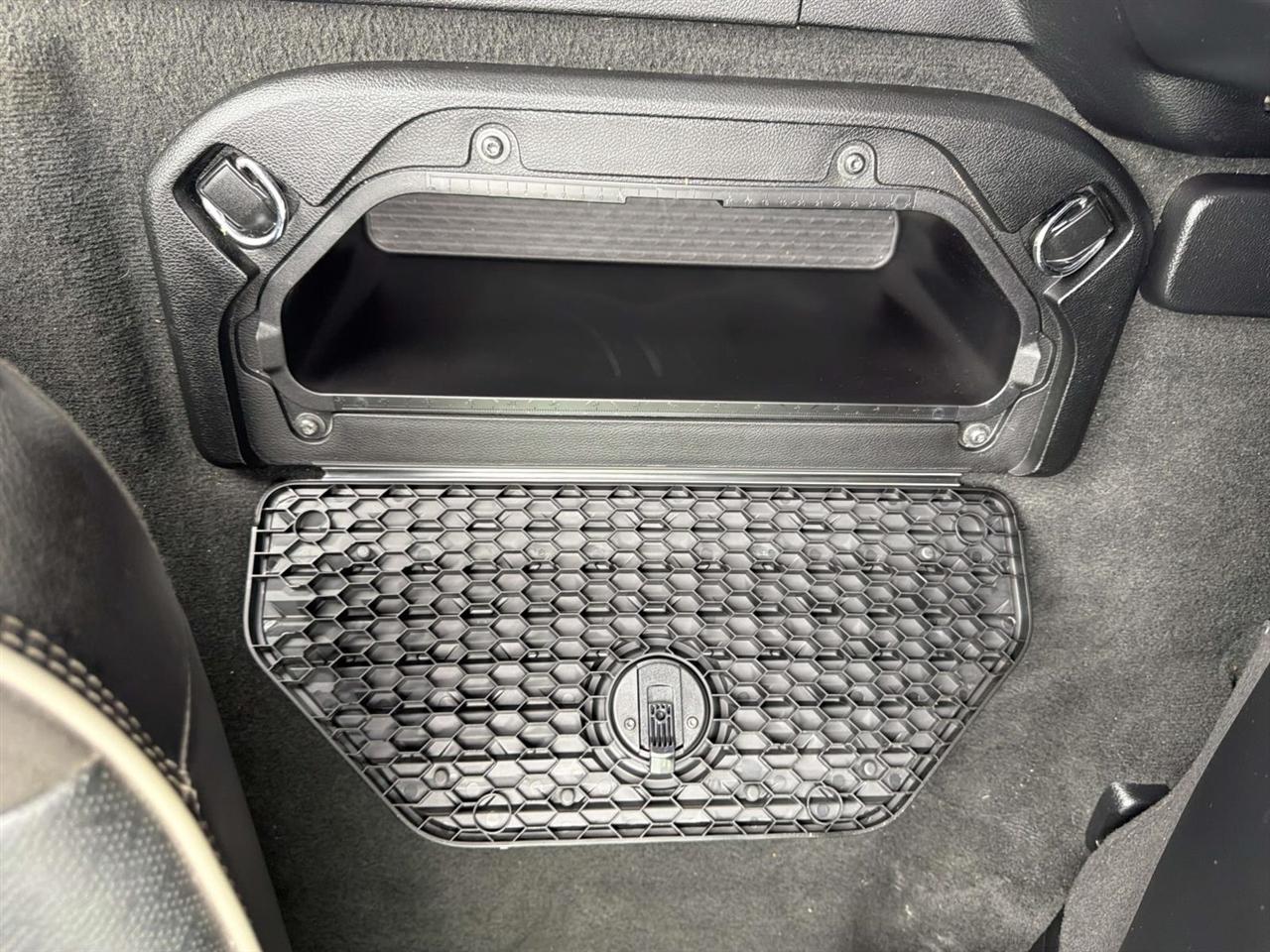 RAM 1500 Laramie 4x4 Crew Cab 5'7" Box 2023