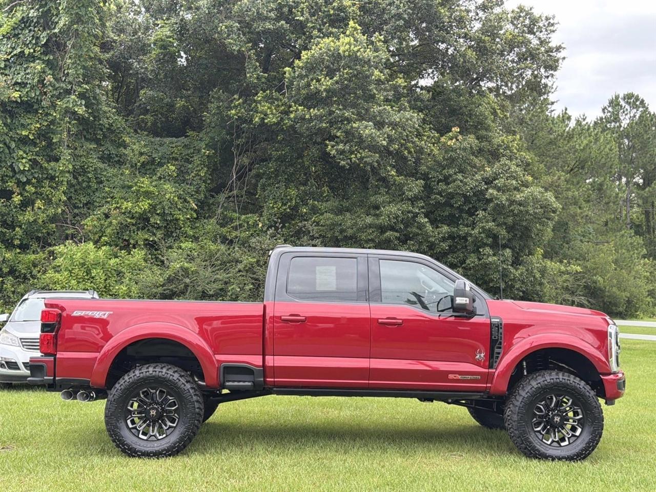 Ford Super Duty F-250 SRW King Ranch 4WD Crew Cab 8' Box 2024