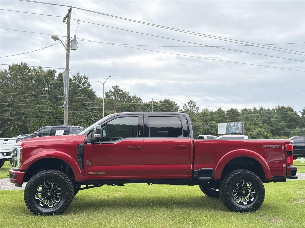Ford Super Duty F-250 SRW King Ranch 4WD Crew Cab 8' Box 2024