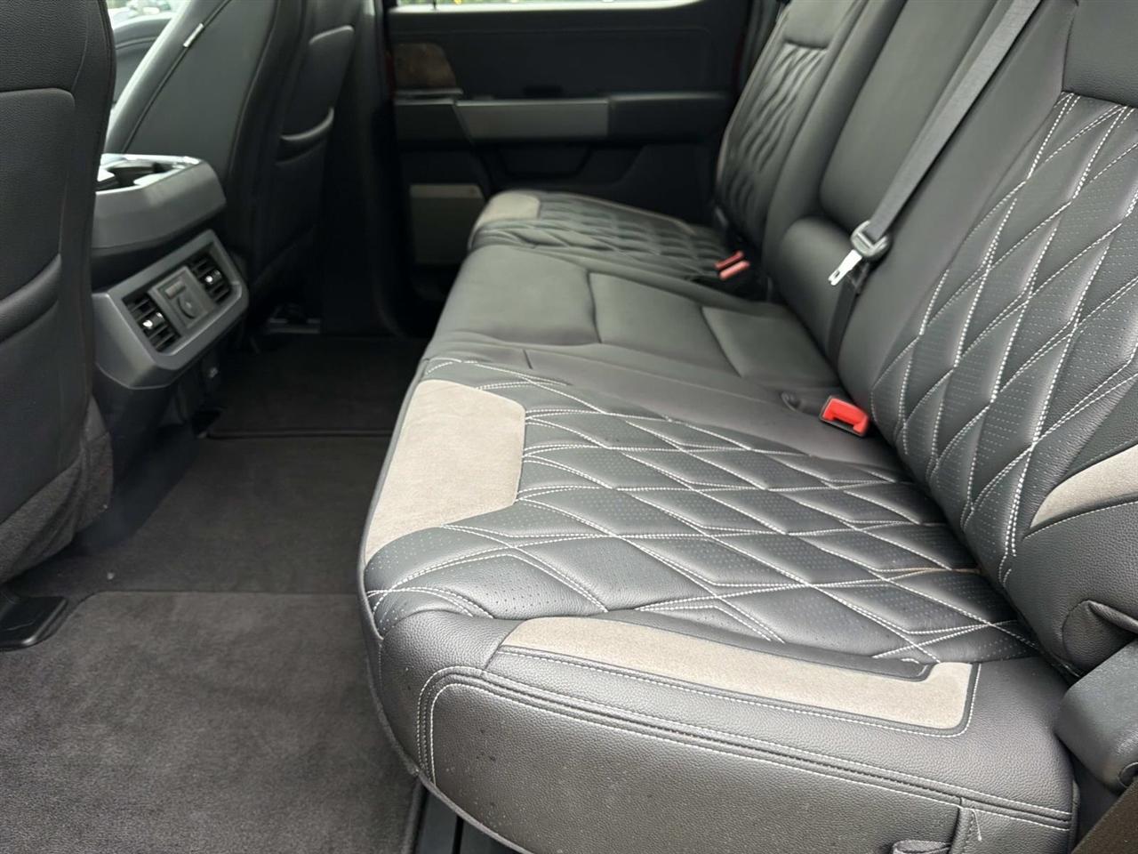 Ford Super Duty F-250 SRW King Ranch 4WD Crew Cab 8' Box 2024