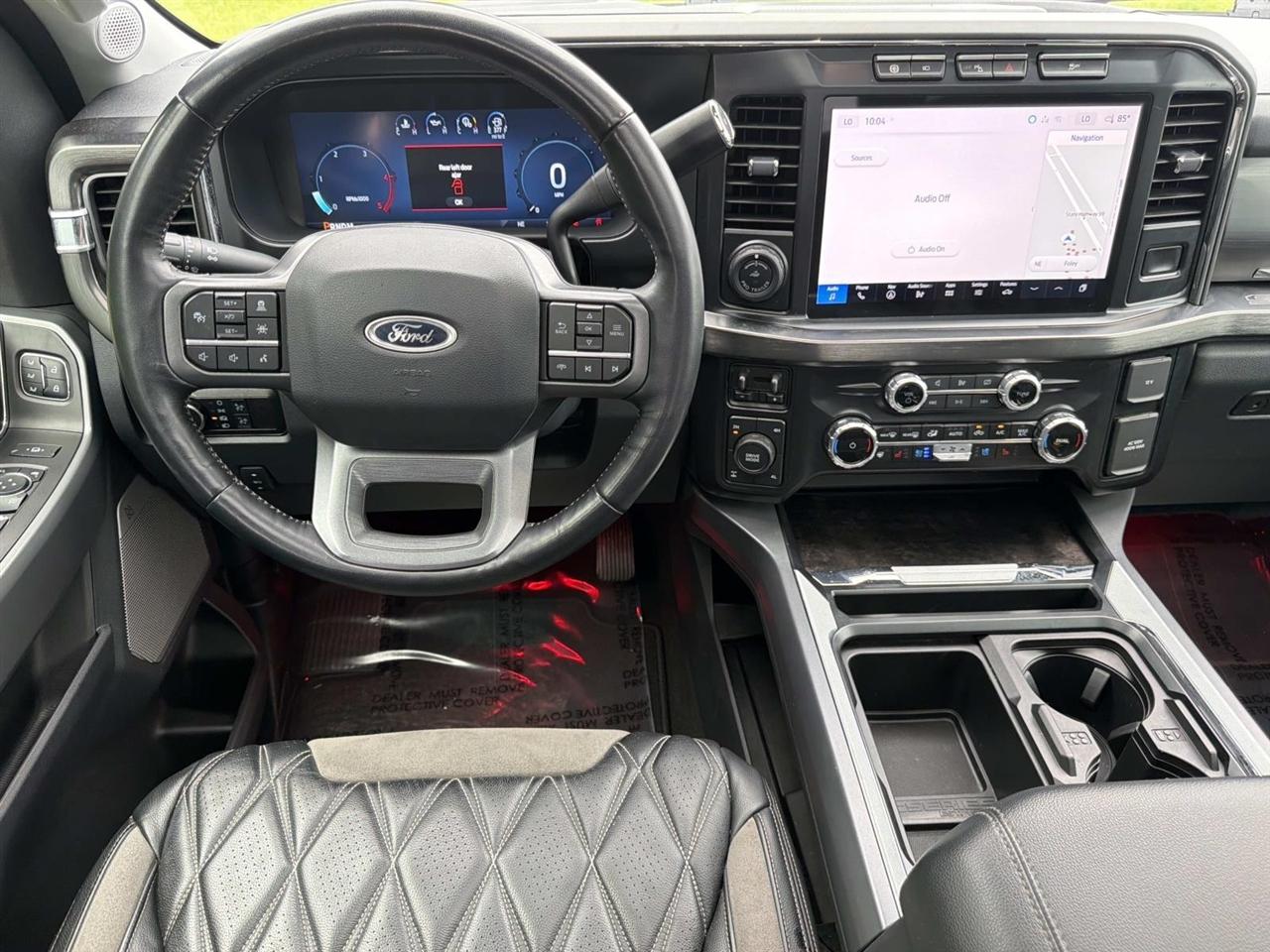 Ford Super Duty F-250 SRW King Ranch 4WD Crew Cab 8' Box 2024