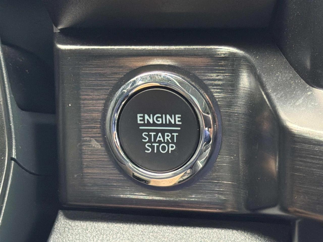 Ford Super Duty F-250 SRW King Ranch 4WD Crew Cab 8' Box 2024