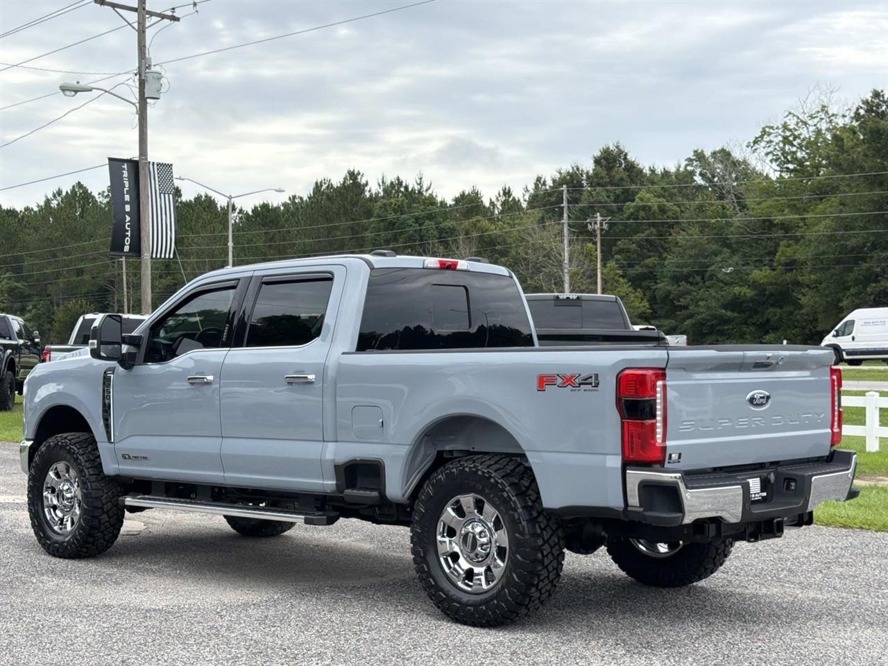 Ford Super Duty F-250 SRW King Ranch 4WD Crew Cab 8' Box 2024