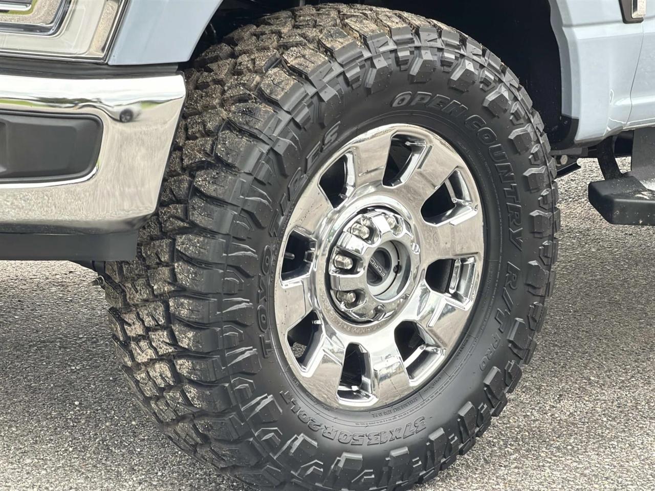 Ford Super Duty F-250 SRW King Ranch 4WD Crew Cab 8' Box 2024