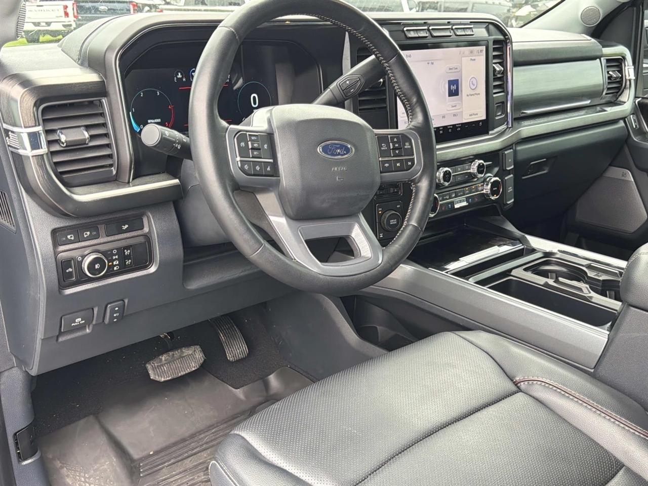 Ford Super Duty F-250 SRW King Ranch 4WD Crew Cab 8' Box 2024