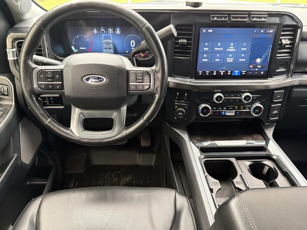 Ford Super Duty F-350 SRW King Ranch 4WD Crew Cab 8' Box 2023