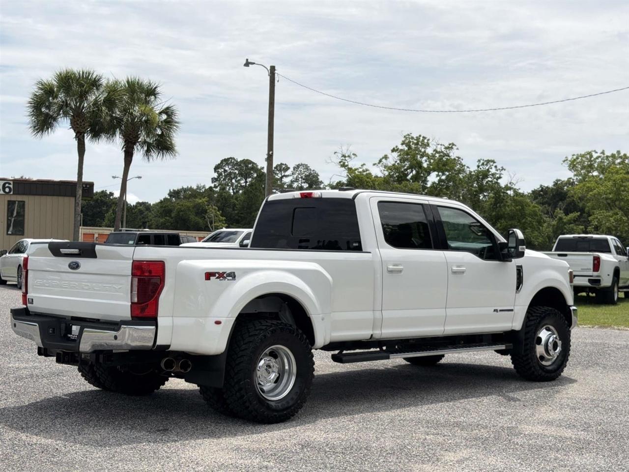 Ford Super Duty F-350 DRW King Ranch 4WD Crew Cab 8' Box 2022
