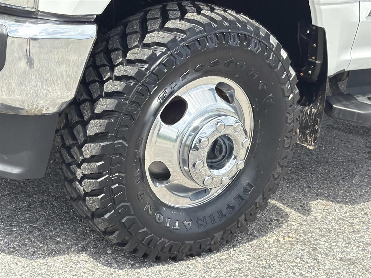 Ford Super Duty F-350 DRW King Ranch 4WD Crew Cab 8' Box 2022