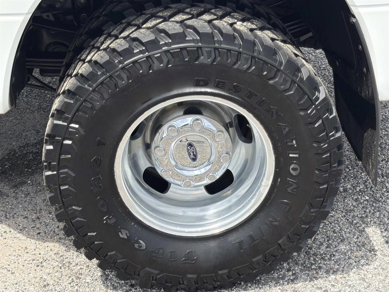 Ford Super Duty F-350 DRW King Ranch 4WD Crew Cab 8' Box 2022