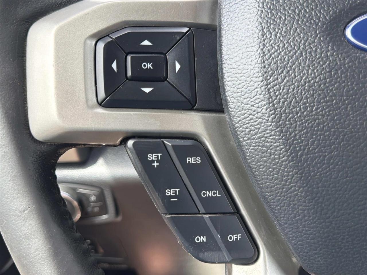 Ford Super Duty F-350 DRW King Ranch 4WD Crew Cab 8' Box 2022