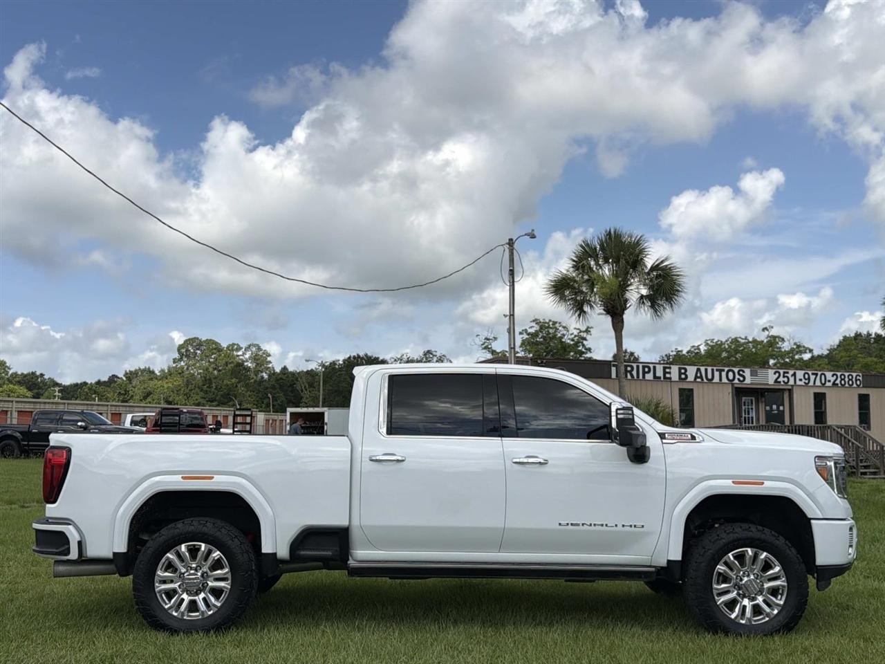 GMC Sierra 2500HD 4WD Crew Cab 159" Denali 2023