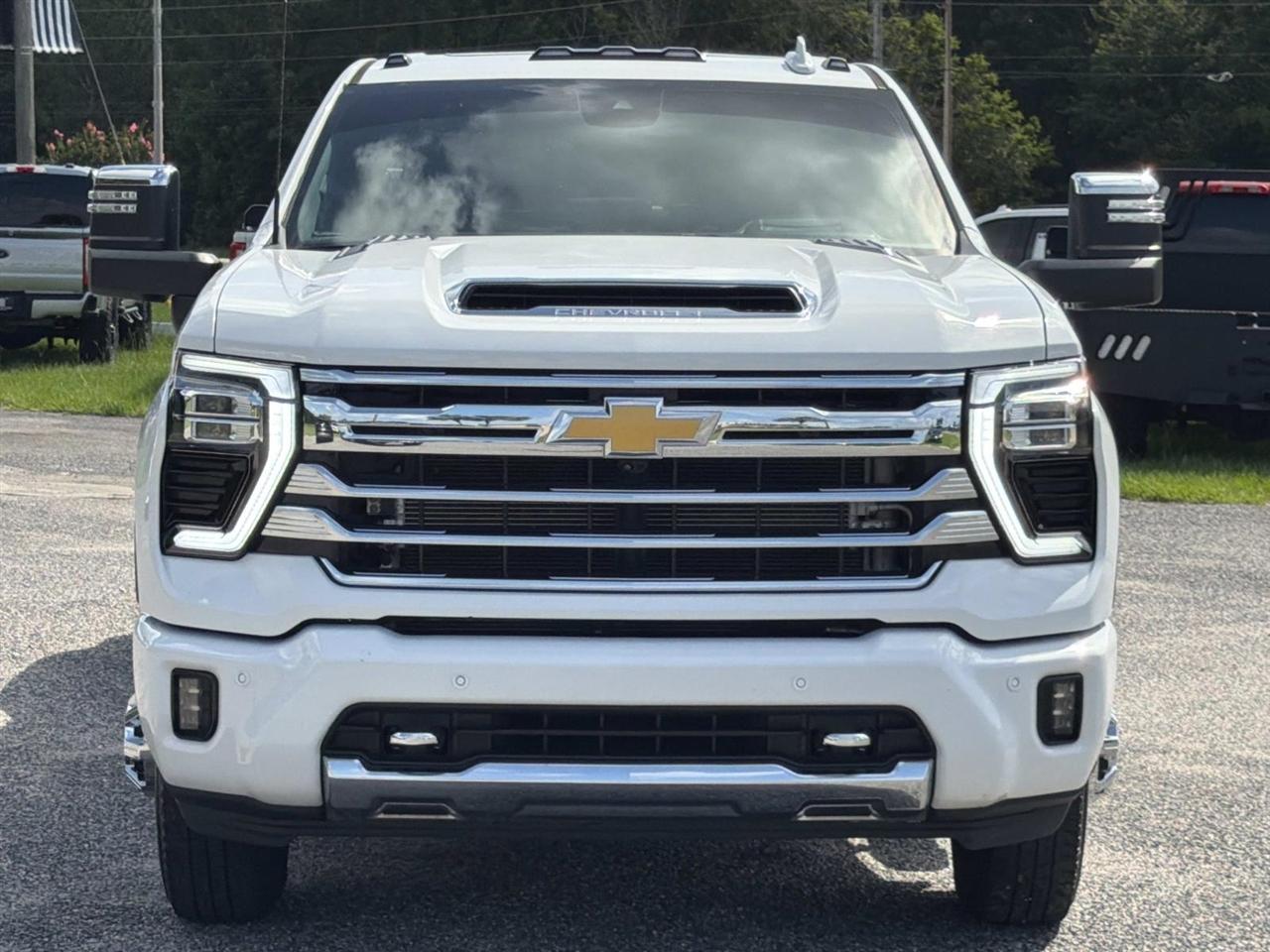 Chevrolet Silverado 3500HD 4WD Crew Cab 172" High Country 2024