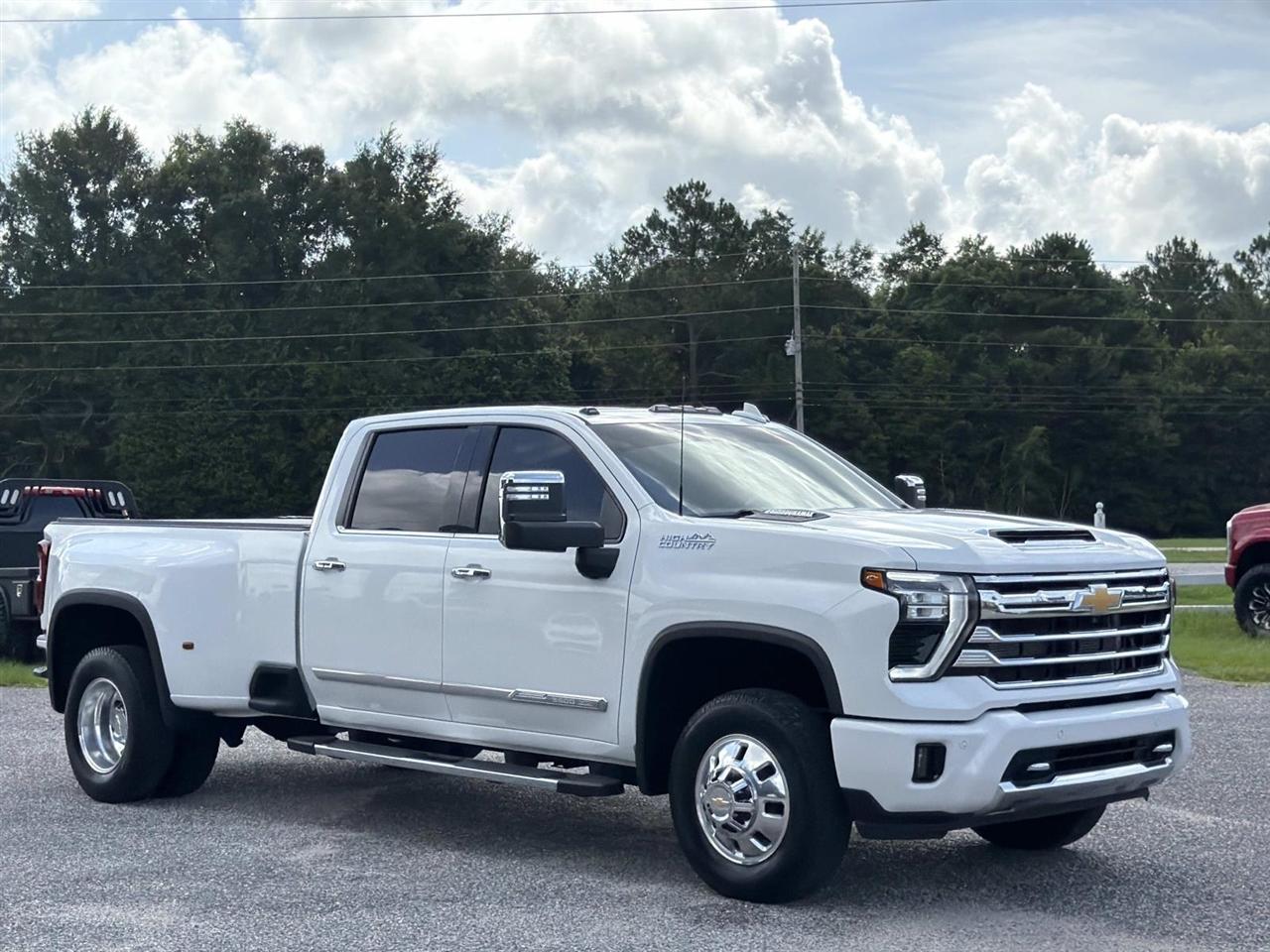 Chevrolet Silverado 3500HD 4WD Crew Cab 172" High Country 2024