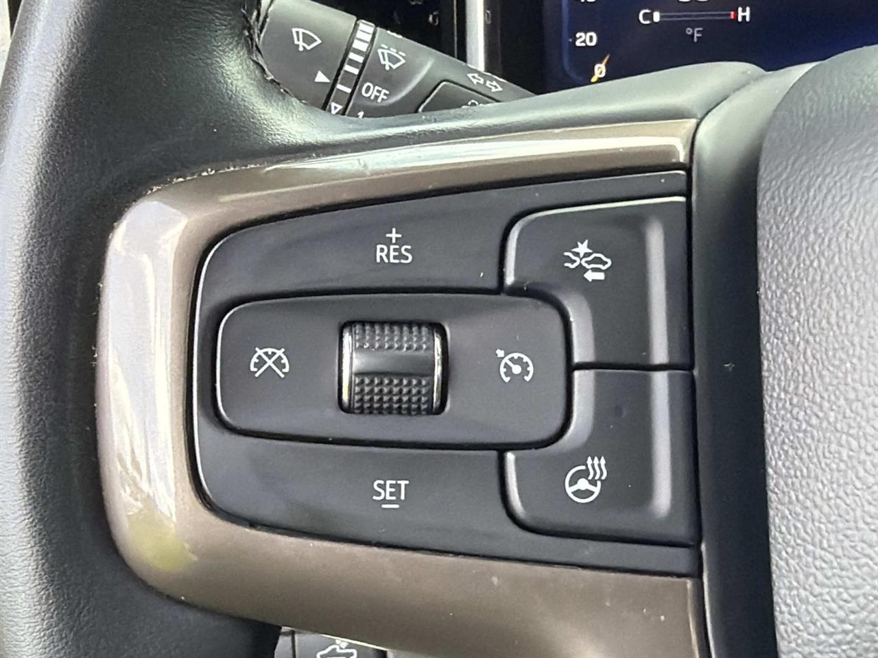 Chevrolet Silverado 3500HD 4WD Crew Cab 172" High Country 2024