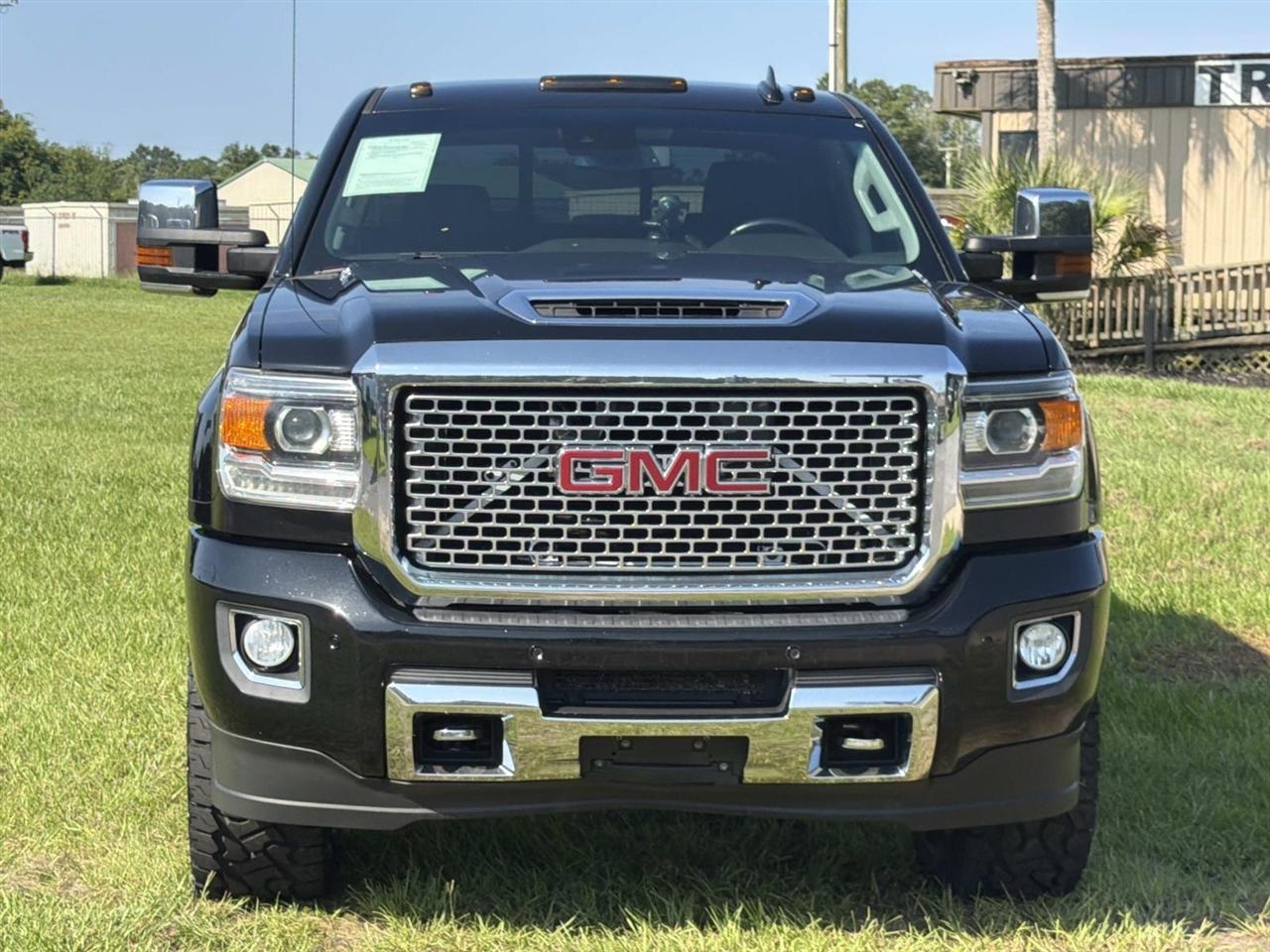GMC Sierra 2500HD 4WD Crew Cab 153.7" Denali 2017