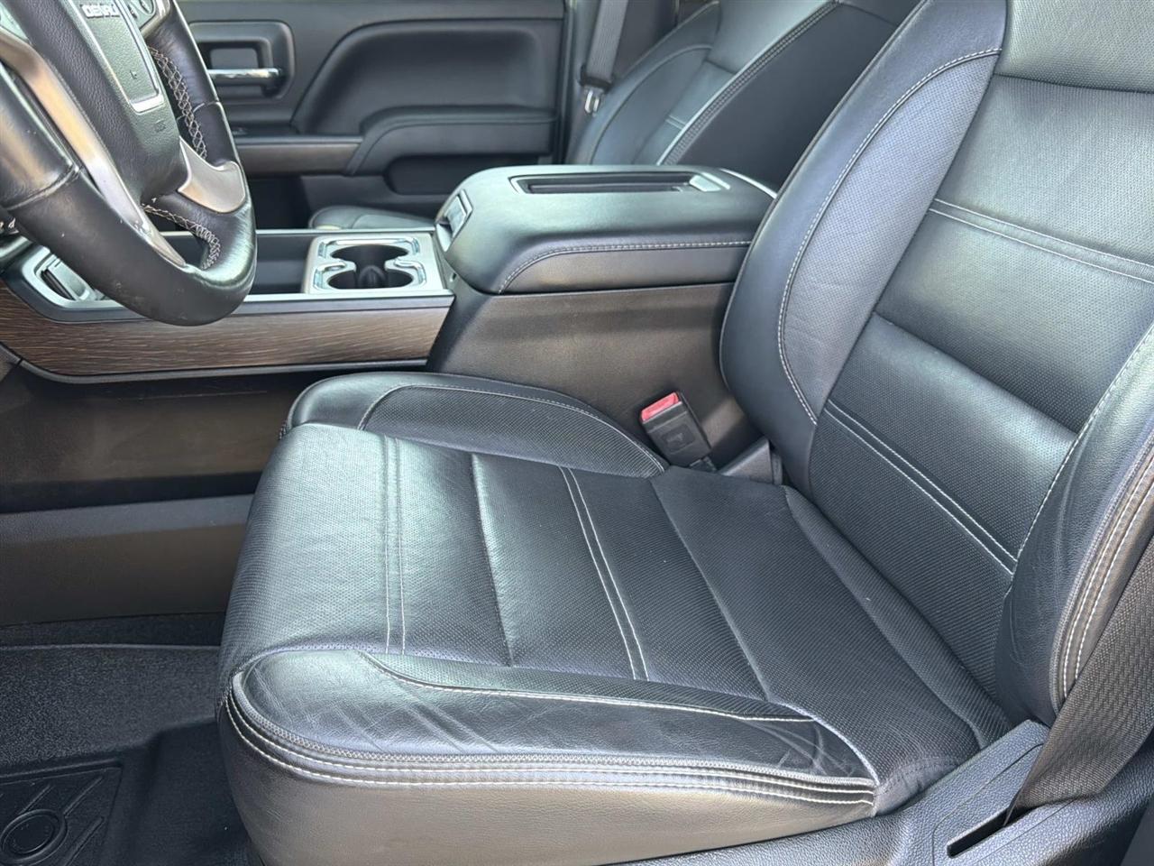GMC Sierra 2500HD 4WD Crew Cab 153.7" Denali 2017