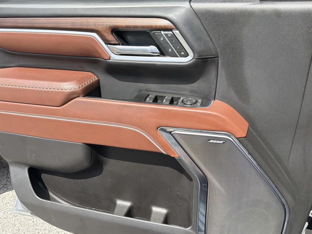 GMC Sierra 2500HD 4WD Crew Cab 159" Denali Ultimate 2025