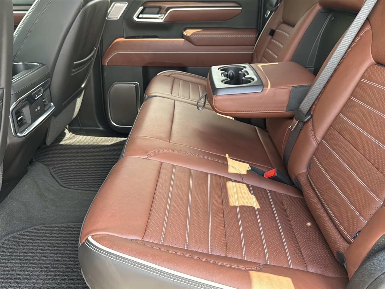 GMC Sierra 2500HD 4WD Crew Cab 159" Denali Ultimate 2025