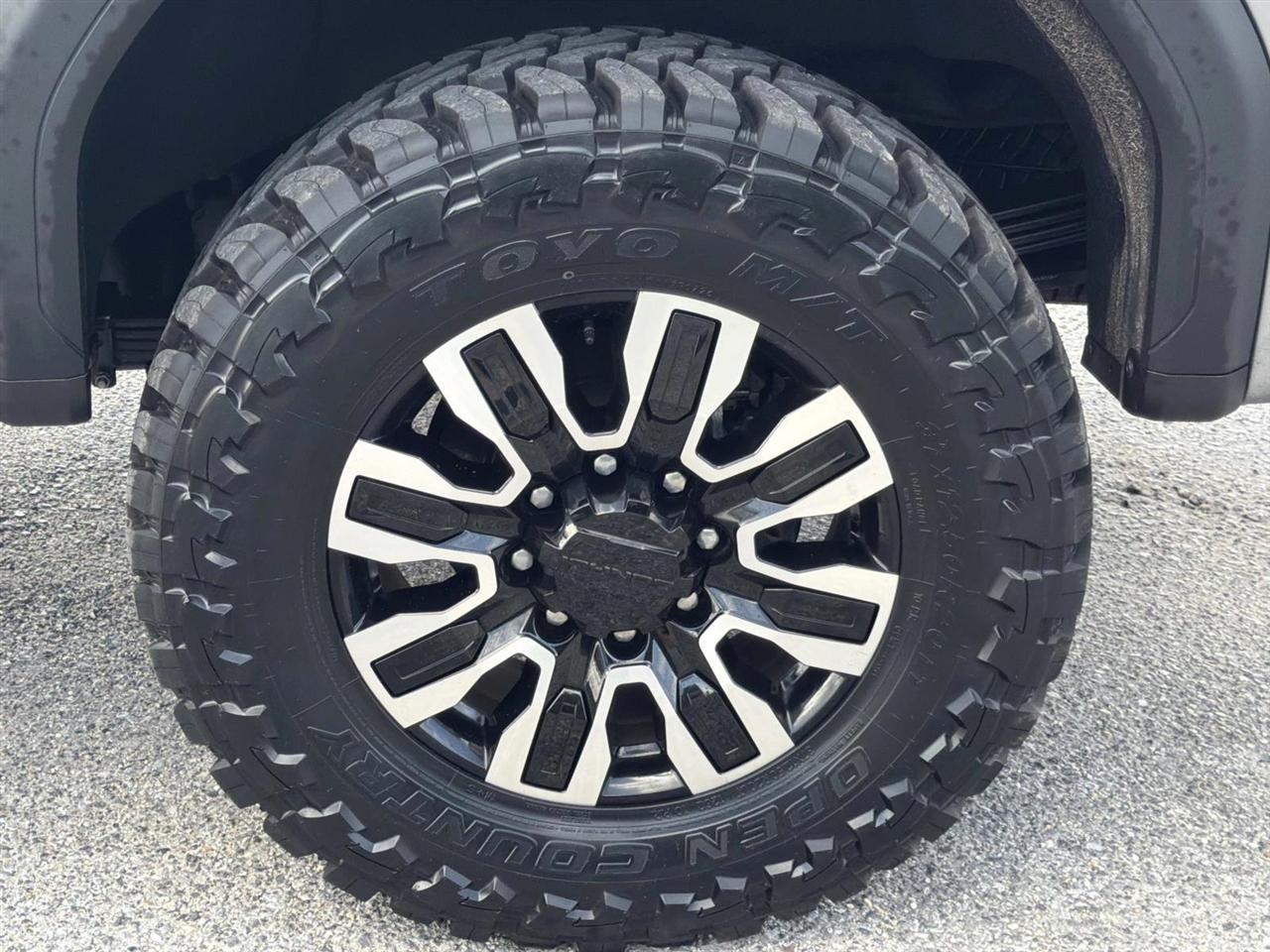 GMC Sierra 2500HD 4WD Crew Cab 159" Denali Ultimate 2025