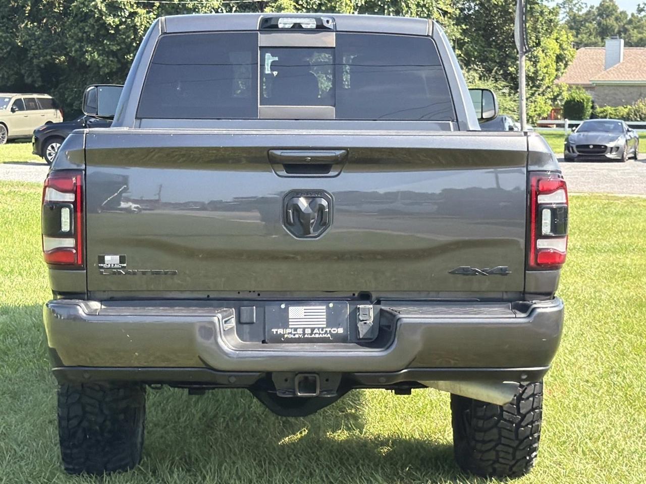 RAM 2500 Limited 4x4 Mega Cab 6'4" Box 2022