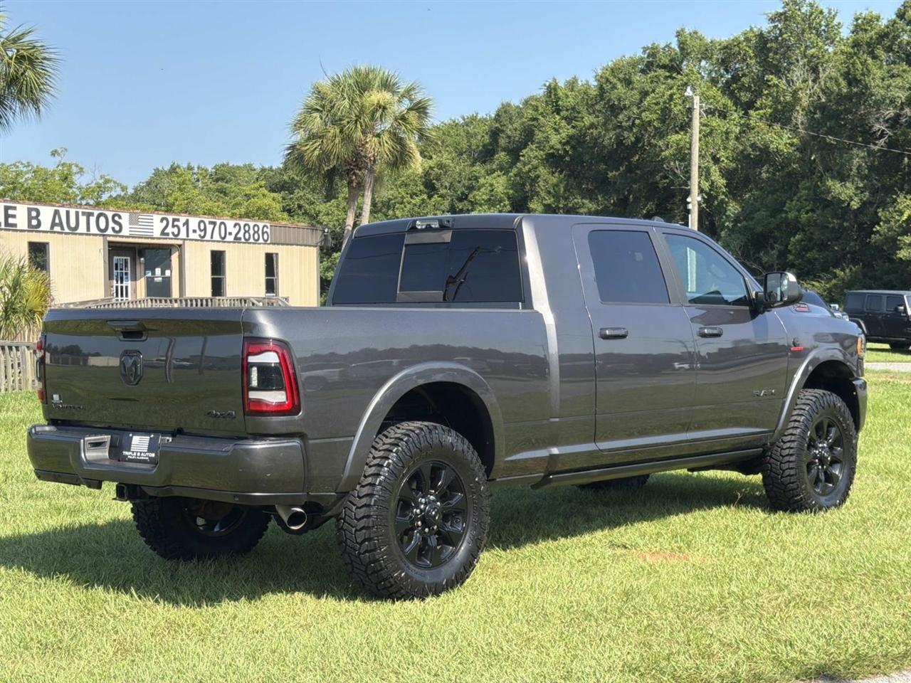 RAM 2500 Limited 4x4 Mega Cab 6'4" Box 2022