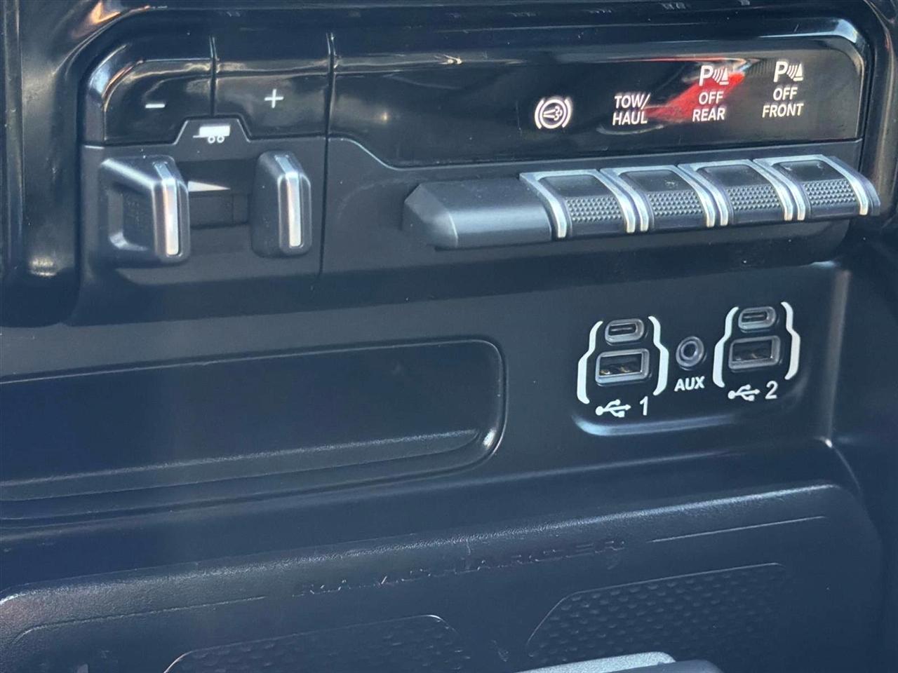 RAM 2500 Limited 4x4 Mega Cab 6'4" Box 2022