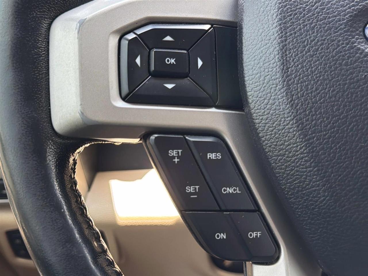 Ford Super Duty F-250 SRW King Ranch 4WD Crew Cab 8' Box 2018
