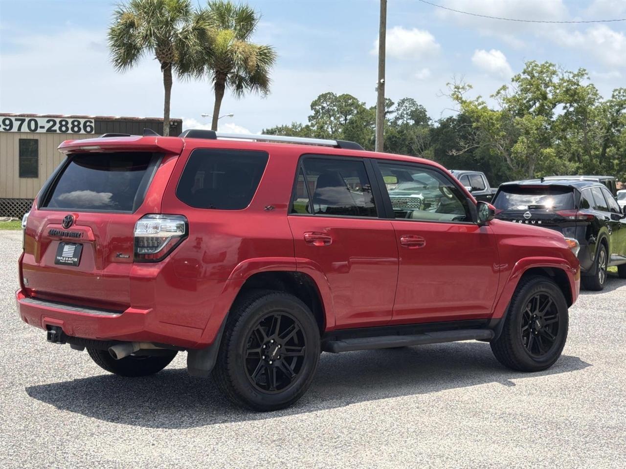 Toyota 4Runner SR5 2WD (Natl) 2022