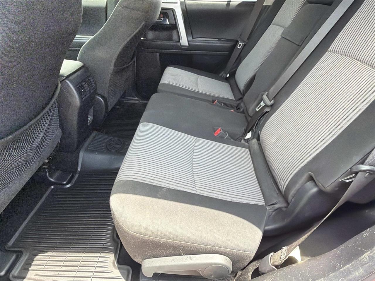 Toyota 4Runner SR5 2WD (Natl) 2022